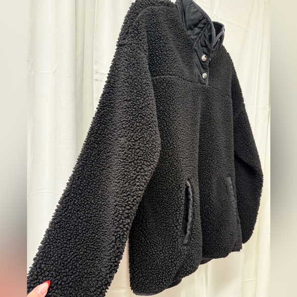 Time and Tru Black Sherpa Fleece Size- S - Picture 2 of 5